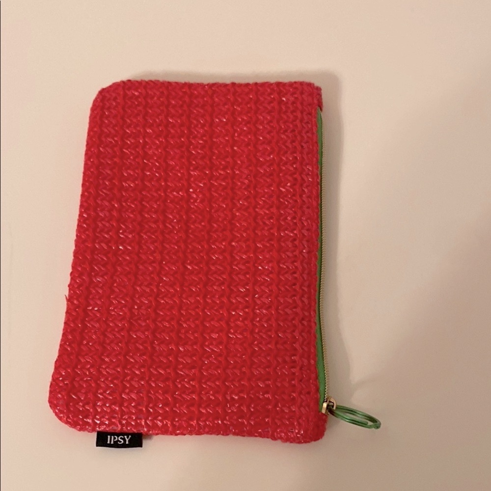 1x Red Hand Clutch| Woven Mini 💞(Perfect for Travel)